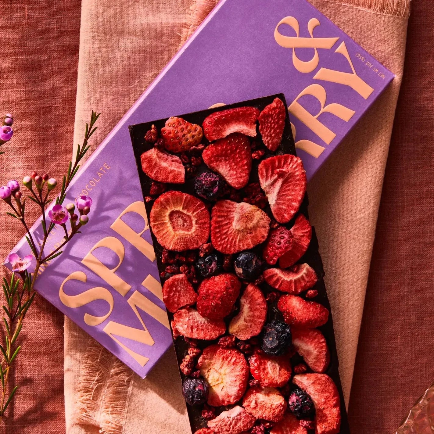 24.berry様 Spring & Mulberry Mixed Berry Chocolate Bar – Press Shop