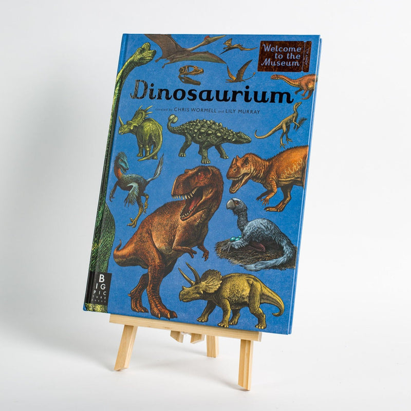 Dinosaurium, Lily Murray